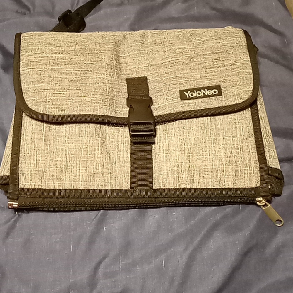 NWOT-Diaper changing travel pad with storage